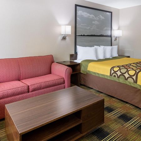 Super 8 By Wyndham Williamsburg/Historic Area Hotel Exterior foto